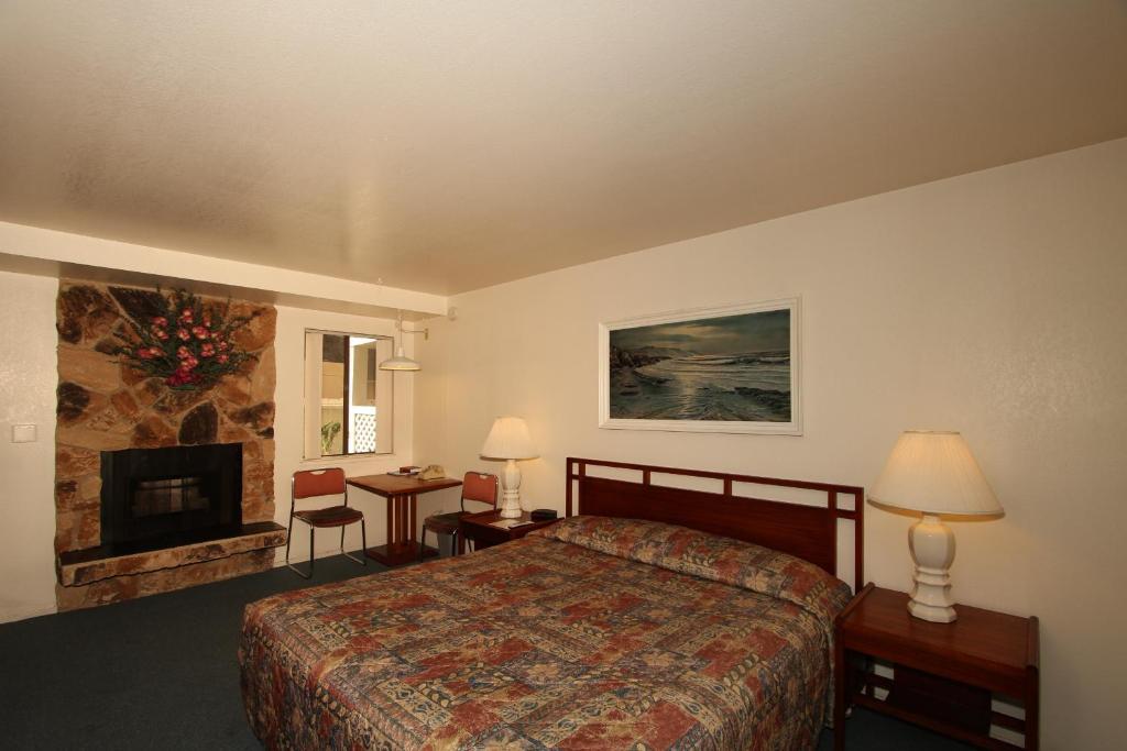 Monterey Fireside Lodge Szoba fotó
