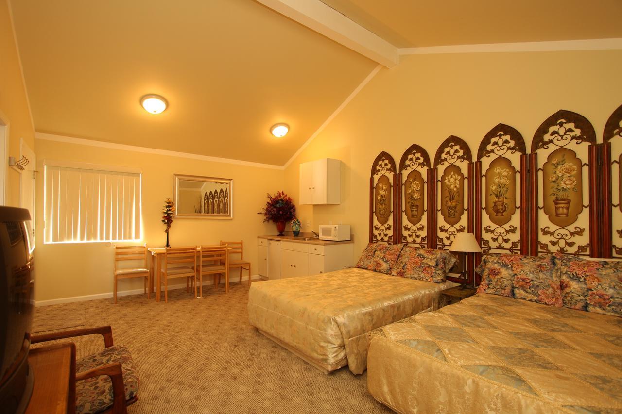 Monterey Fireside Lodge Kültér fotó